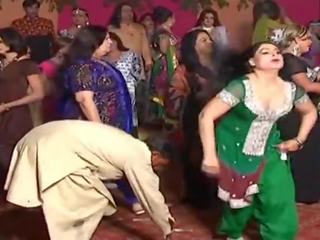 Новий великий bewitching mujra танець 2019 оголена mujra танець 2019 #hot #sexy #mujra #dance