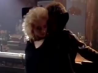 70s porno tregon i çmendur dashuria duke e bërë skenë në the bar