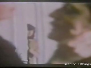 আমার কিশোর daughter-1974-cfnm-voyeurism-scene