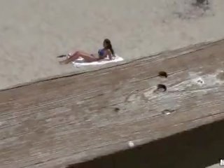 Ex fidanzata sexy pupa su sand avuto peeked da somebody