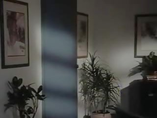 Kancelář lesbičky v retro film